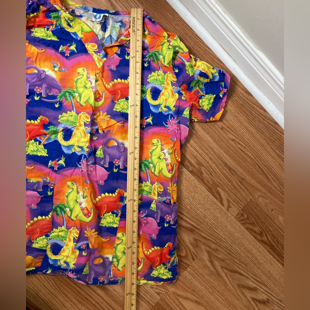 Dinosaur Scrub Top - Picture 4 of 5